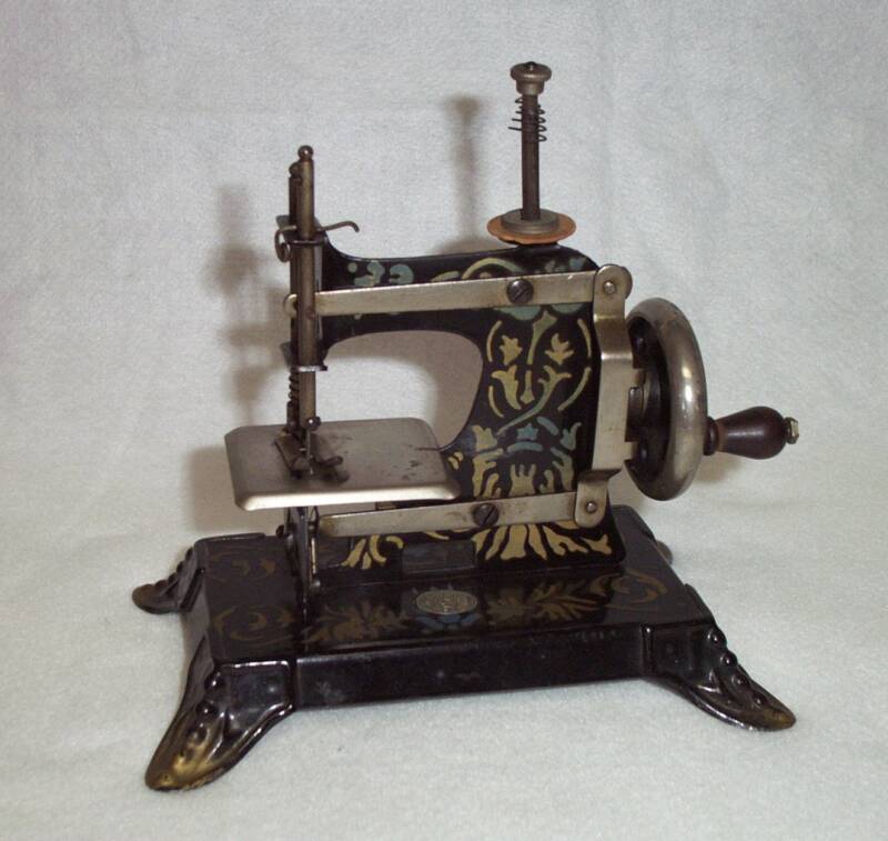 Shelly Burge Toy Sewing Machine