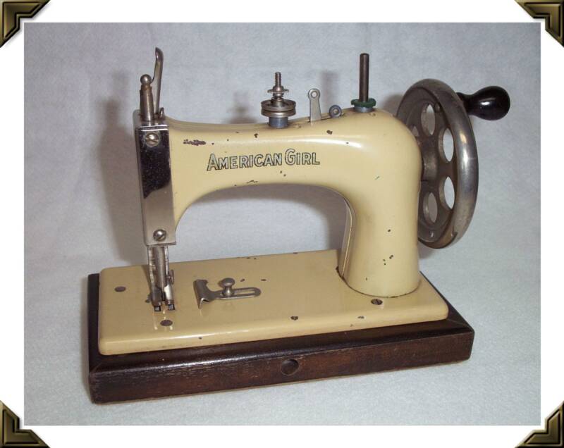Shelly Burge toy sewing machine